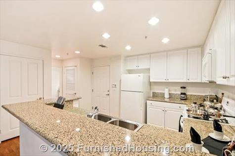 The Village - Garden-Apt - Spectrum, Irvine, CA  92618 - LG - 6514217