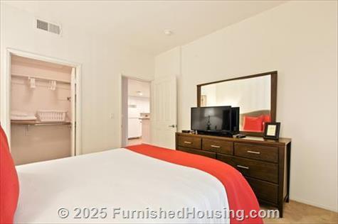 The Village - Garden-Apt - Spectrum, Irvine, CA  92618 - LG - 6514222