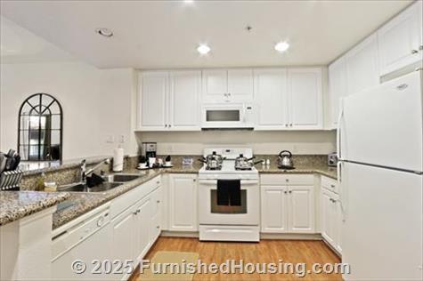 The Village - Garden-Apt - Spectrum, Irvine, CA  92618 - LG - 7580621