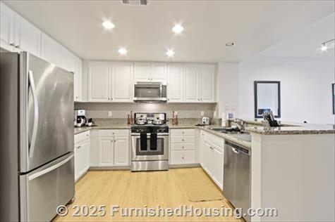 The Village - Garden-Apt - Spectrum, Irvine, CA  92618 - LG - 8035504