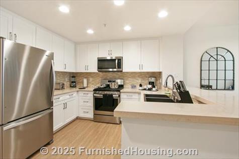The Village - Garden-Apt - Spectrum, Irvine, CA  92618 - LG - 8128527