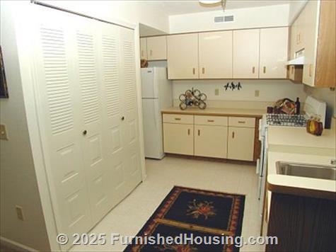 Tracy Creek Apartment Homes -  - 29181 Tracy Creek Drive, Perrysburg, OH  43551 - LG - 477798