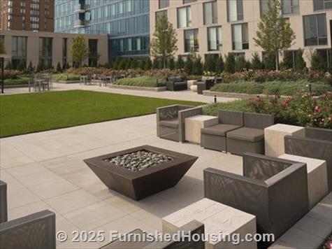 Vantage Oak Park -  - 150 Forest Ave, Oak Park, IL  60301 - LG - 4904368