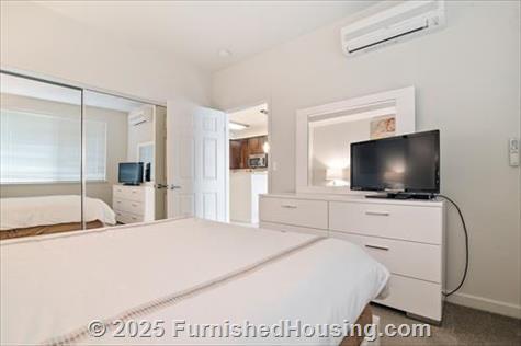 Via - Low-Rise - 675 Tasman Drive, Sunnyvale, CA  94089 - LG - 6494706