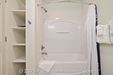 Via - Low-Rise - 675 Tasman Drive, Sunnyvale, CA  94089 - LG - 6494708