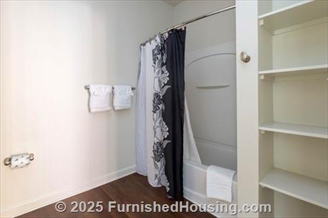 Via - Low-Rise - 675 Tasman Drive, Sunnyvale, CA  94089 - LG - 6494711