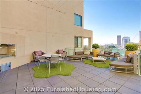 Wilshire La Brea - Mid-Rise - 5200 Wilshire Boulevard, Los Angeles, CA  90036 - LG - 4846836