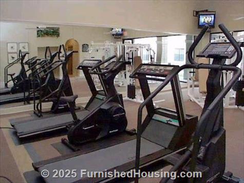 Windsor At The Plaza - Mid-Rise - 4800 Oak Street, Kansas City, MO  64112 - LG - 59157