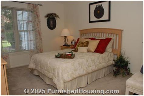 Winwood - Garden-Apt - 6031 Meadow Crest Drive, Johnston, IA  50131 - LG - 2576003