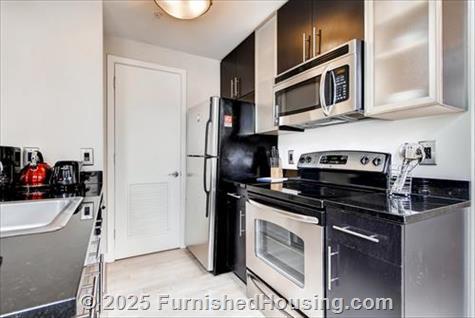 Woodward Building - Hi-Rise - 733 15th Street NW, Washington, DC  20005 - LG - 4400142